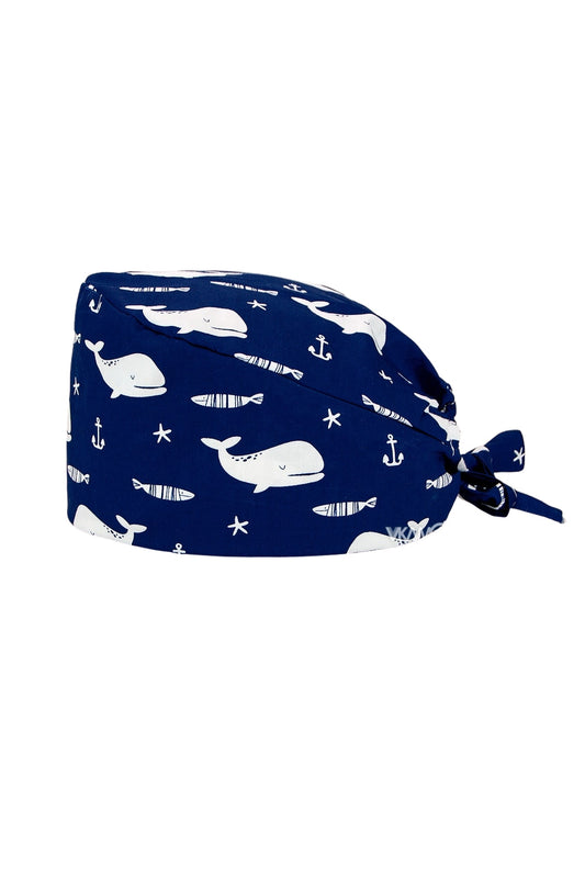 OP-Haube mit Stoffmustern – Marineblau mit Wal-Motiven