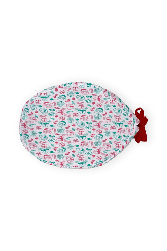 Medizinische Haube – Weiß mit Pastell-Weihnachtsmotiv bedruckt