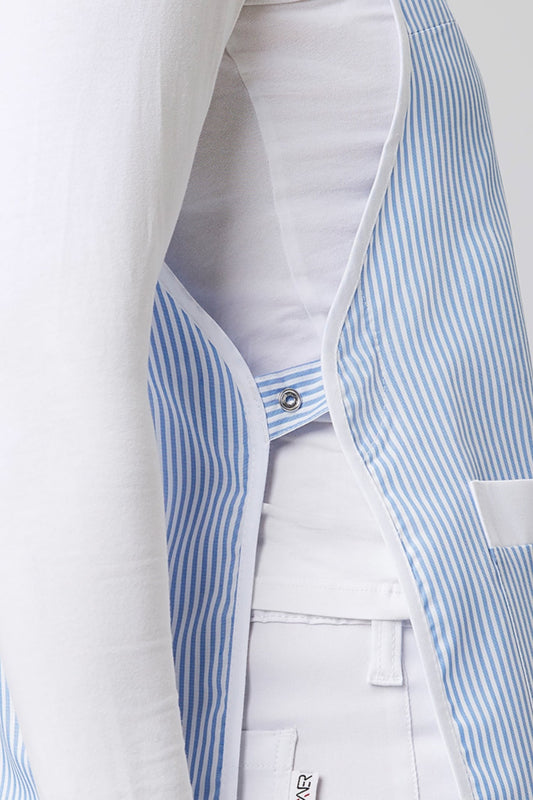 Medizinische Schürze – Damen – Weiß/Blau gestreift